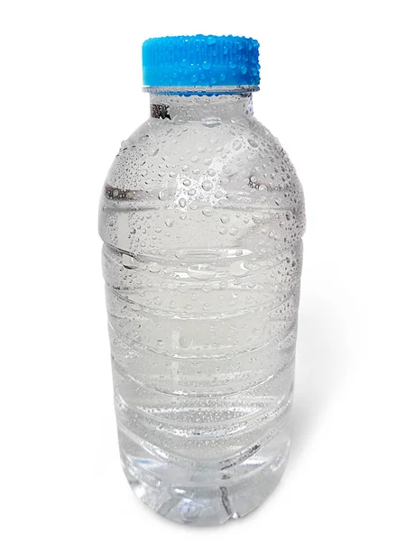Маленька Пластикова Пляшка Води Краплями Води Ізольовані Білому Фоні — стокове фото