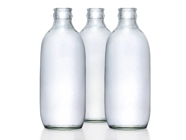 Garrafa Água Com Gás Bolhas Refrigerante Garrafa Fundo Branco — Fotografia de Stock