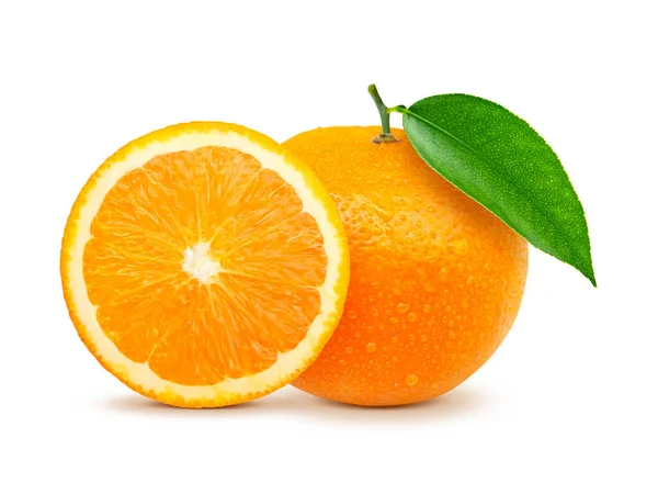 Fruta Naranja Valecia Natural Con Corte Por Mitad Hojas Verdes —  Fotos de Stock