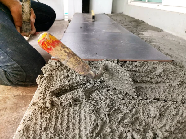 Close Instalação Piso Azulejos Obras Construção — Fotografia de Stock