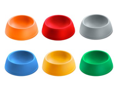 Beyaz arkaplanda izole edilmiş plastik açık makas