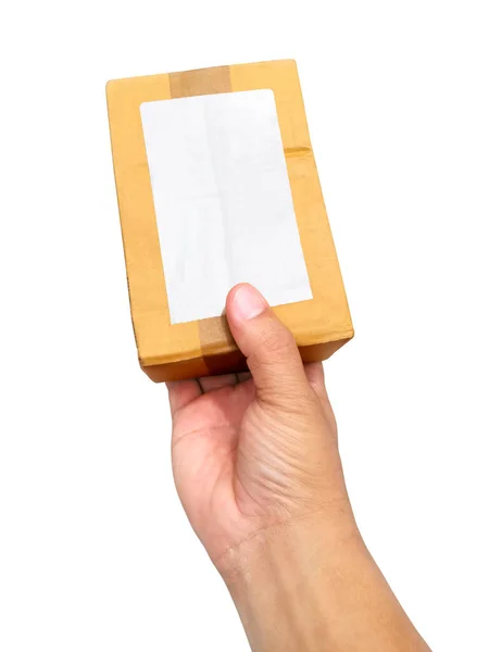 Ele Tutuşan Kahverengi Karton Kutu Paketi Beyaz Arkaplanda Izole Edildi — Stok fotoğraf