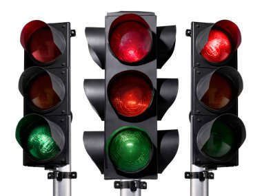 Beyaz arkaplanda trafik ışığı izole edildi