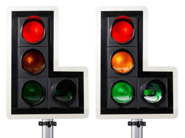 Beyaz arkaplanda trafik ışığı izole edildi