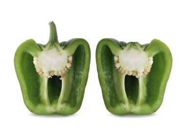 Beyaz arka plan üzerinde izole yeşil tatlı biber