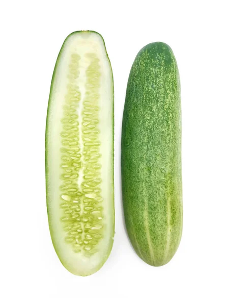 Verse Komkommerschijfjes Geïsoleerd Witte Achtergrond Close Shot Van Komkommer Arrangement — Stockfoto