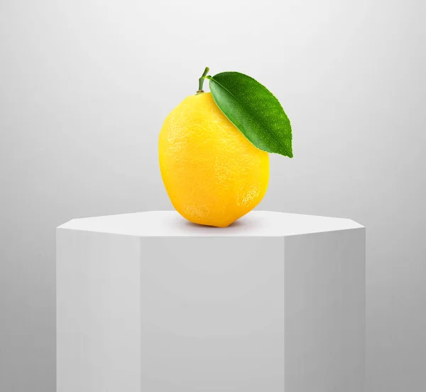 Lemon Shiny White Pedestal Podium — Stockfoto