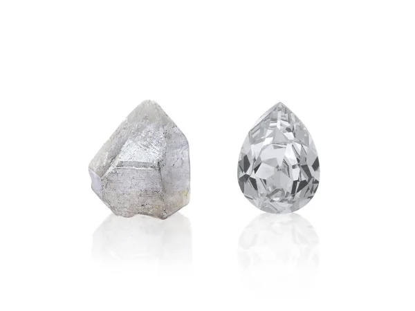 Schitterende Diamant Voor Ongeslepen Witte Achtergrond — Stockfoto