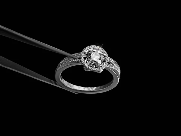 Diamond Ring Tweezers Black Background — Zdjęcie stockowe
