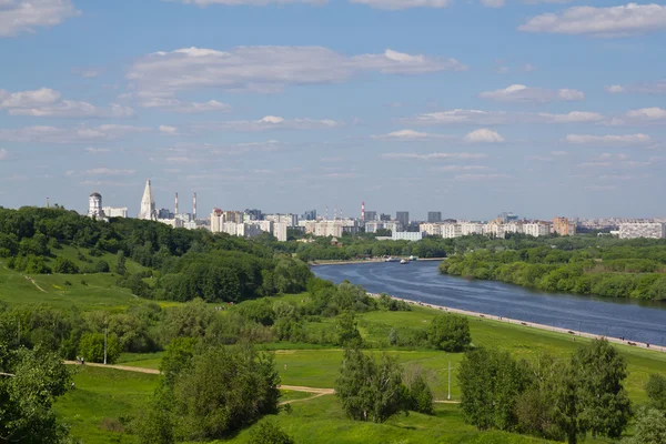 Vue sur un virage de la rivière Images De Stock Libres De Droits