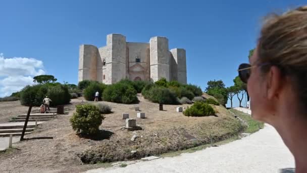Andria Puglia Olaszország 2021 Augusztus Egy Középkorú Fényképet Készít Castel — Stock videók