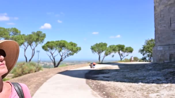 Andria Puglia Italy Αύγουστος 2021 Πλάνα Πορτραίτο Μιας Μεσήλικας Καυκάσιας — Αρχείο Βίντεο
