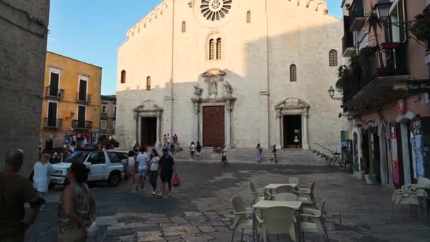Μπάρι Πούλια Ιταλία Αύγουστος 2021 Tilt Πλάνα Από Τον Καθεδρικό — Αρχείο Βίντεο
