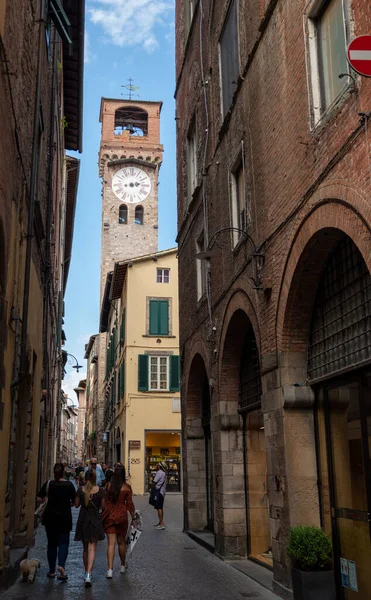 Lucca Toscana Itália Agosto 2020 Vista Agradável Torre Relógio Feita — Fotografia de Stock