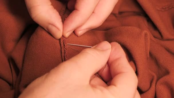 Close Shot Hands Caucasian Man Mending Unstitched Shirt Needle Passed — Stock Video