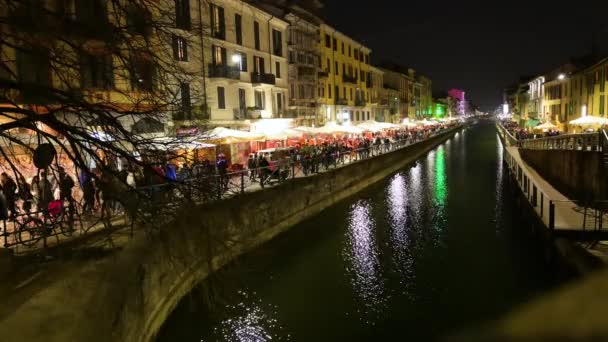 Milão Itália Março 2022 Filmagem Naviglio Grande Noite Restaurantes Estão — Vídeo de Stock