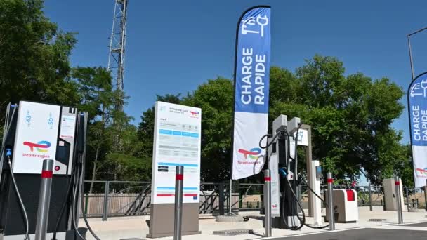 Frankrike Motorväg Till Paris Juni 2022 Vid Rastplats För Motorvägar — Stockvideo