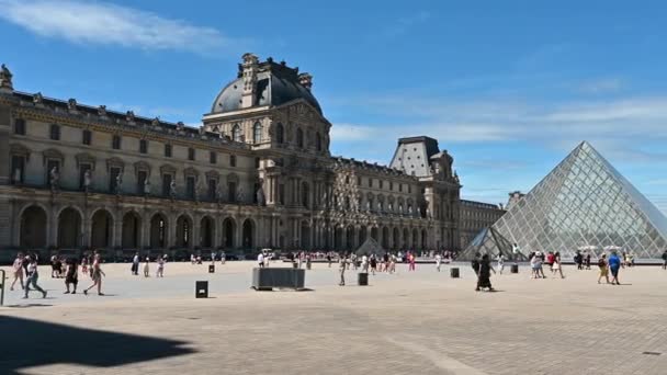 France Paris June 2022 Beautiful Day Great Square Louvre Great — Stock Video