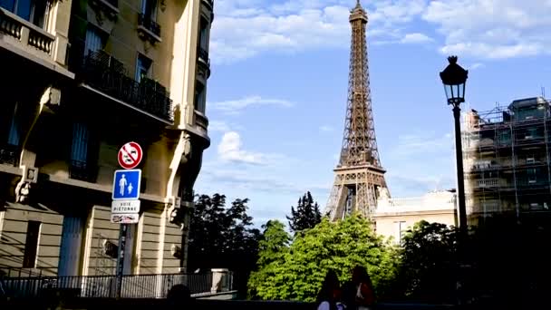 Discovering Beautiful Paris View Eiffel Tower Avenue Camoens Paris France — Αρχείο Βίντεο