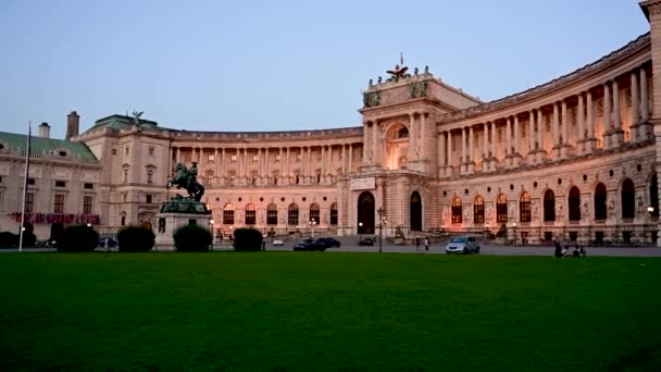 Wien Österreich August 2022 Stadtbild Der Altstadt Zur Blauen Stunde — Stockvideo