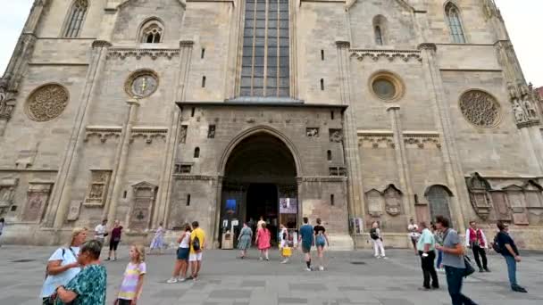Вена Австрия Август 2022 Красивые Кадры Фасада Собора Святого Стефана — стоковое видео