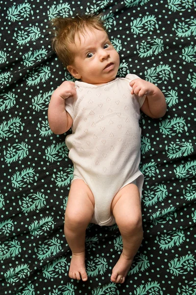 şirin bir bebek portresi