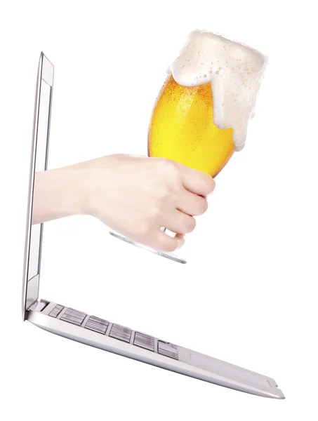 Beer toasting to show internet business success — Stock Photo, Image