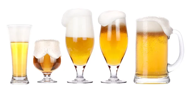Orosená sklenice lehké pivo, samostatný set — Stock fotografie