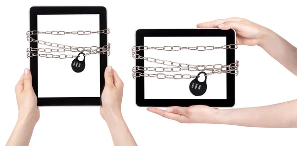 Tablet PC wrapped in chains security concept — Stock Photo, Image