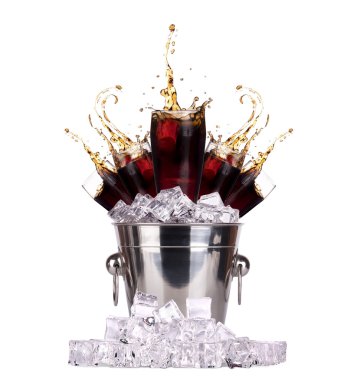 arka plan buz ile taze cola içecek