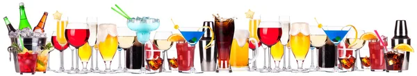 Aantal verschillende alcoholische dranken en cocktails — Stockfoto