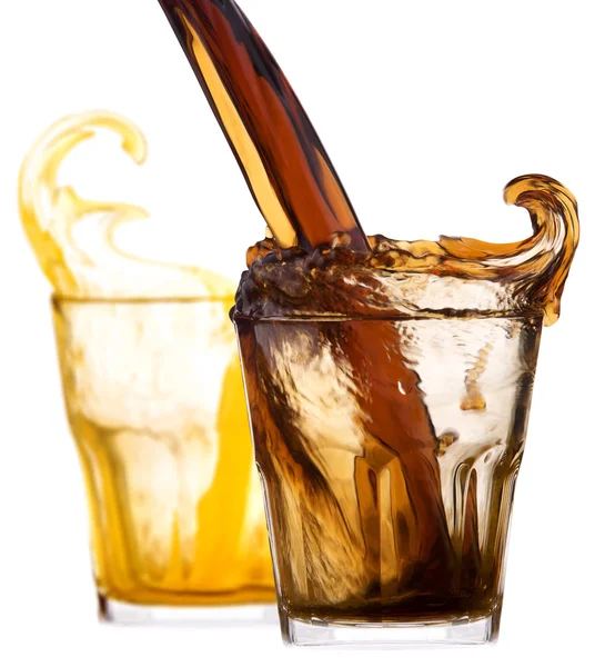 Paar frischer Cola-Drink Hintergrund mit Spritzer — Stockfoto