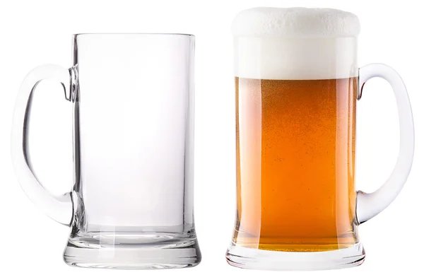 Vasos de cerveza. completo y vacío aislado —  Fotos de Stock