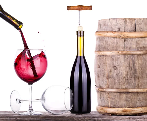 Fat med korkskruv och glas vin — Stockfoto