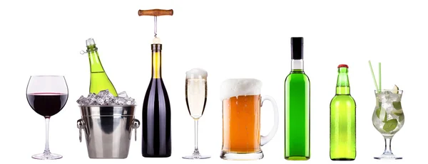 Kırmızı şarap, şampanya, bira ve kokteyl alkol — Stok fotoğraf