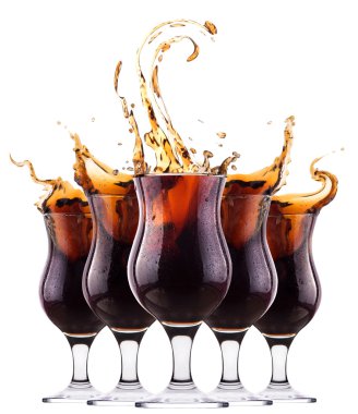 splash arka plan taze cola içecek