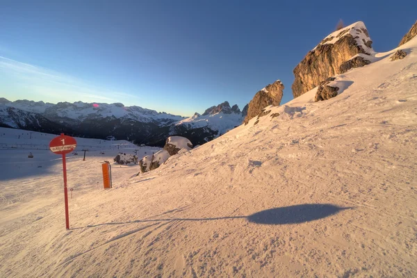 Montanhas de Inverno em Alpes Italianos — Fotografia de Stock