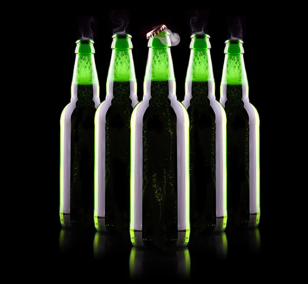 Open wet beer bottle — Stock Photo, Image