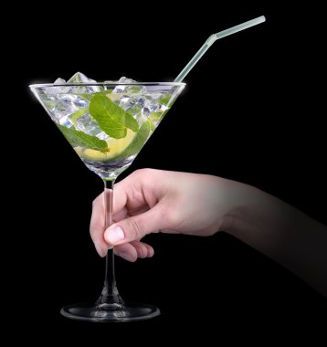 bir siyah kokteyl mojito