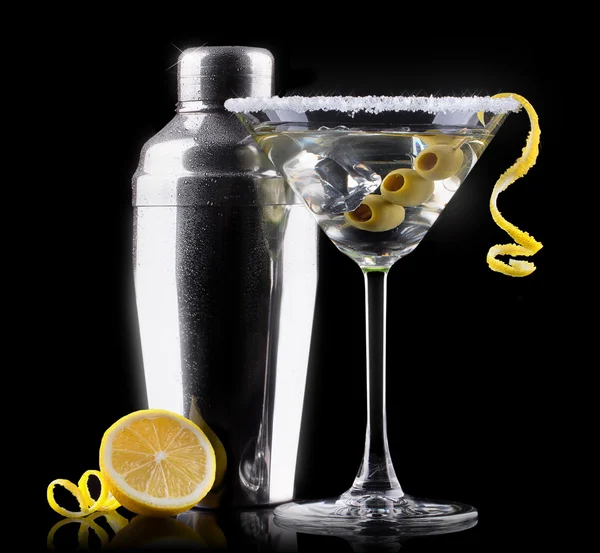 Martini di cocktail su un nero — Foto Stock