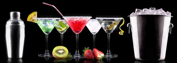 Alcohol cocktail set with summer fruits — Stock Photo, Image