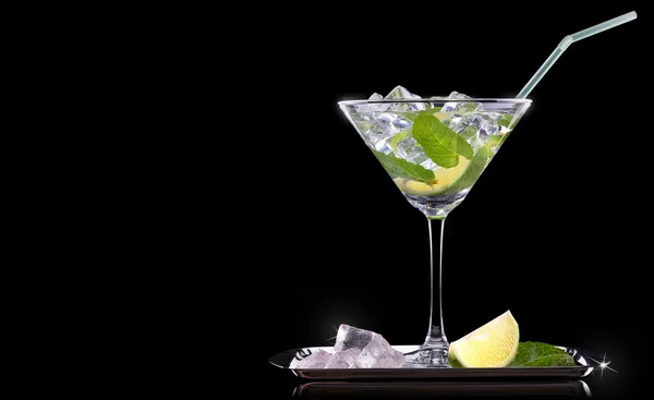 Cocktail mojito on a black — Stock Photo, Image