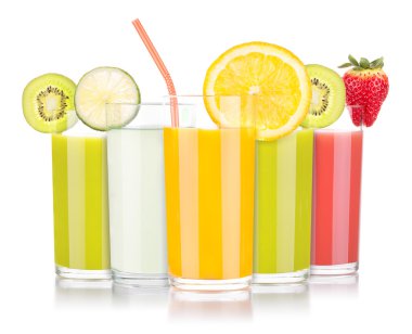 frutas de verano sabroso con zumo de vidrio