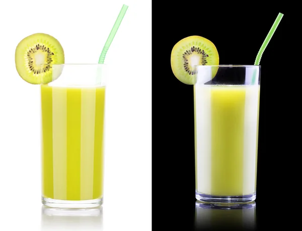 Smoothies voor kiwi in glas — Stockfoto