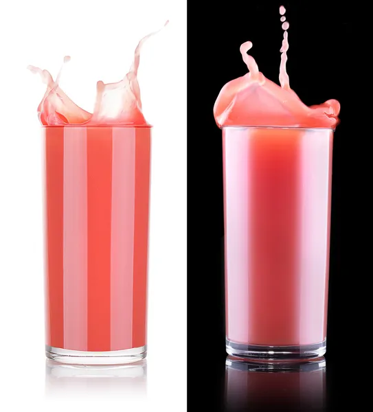 Smoothies jordgubbsplantor i glas med färgstänk — Stockfoto