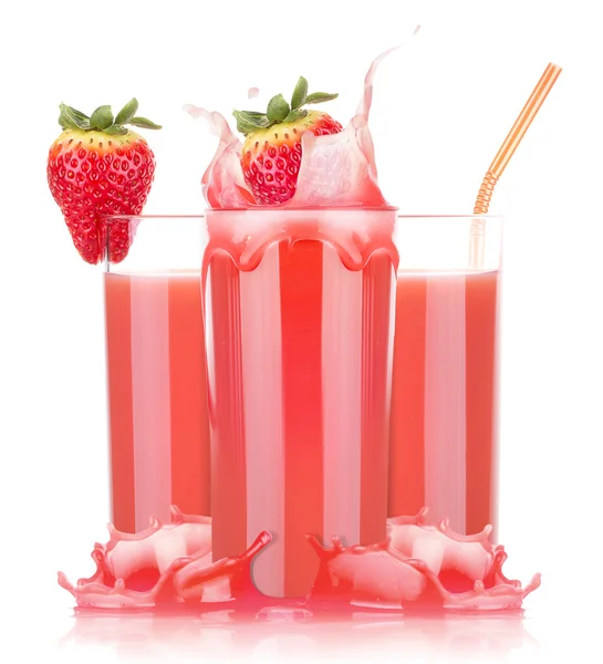 Smoothies van aardbei in glas met splash — Stockfoto