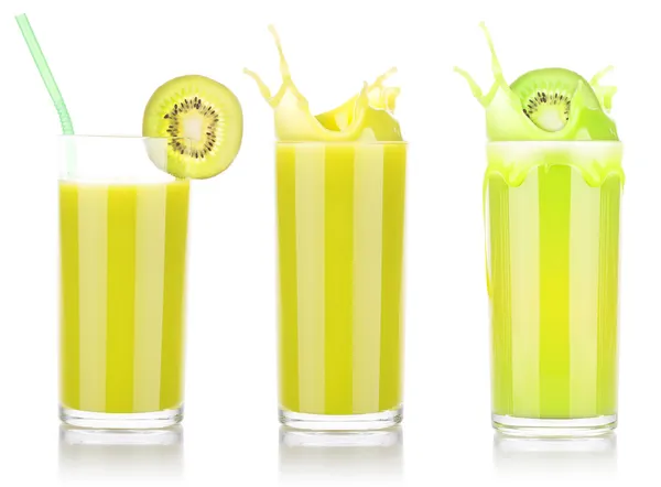 Smoothies aus Kiwi im Glas mit Spritzer — Stockfoto