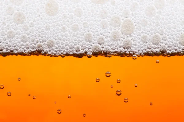 Bières avec bulles gros plan — Photo