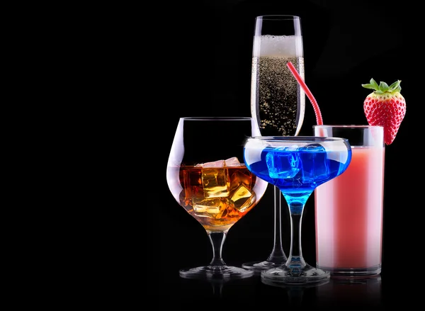 Set di bevande alcoliche diverse — Foto Stock