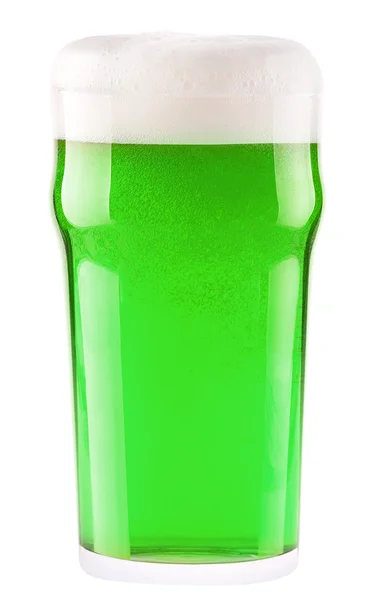 Zelené pivo izolovaných na bílém — Stock fotografie